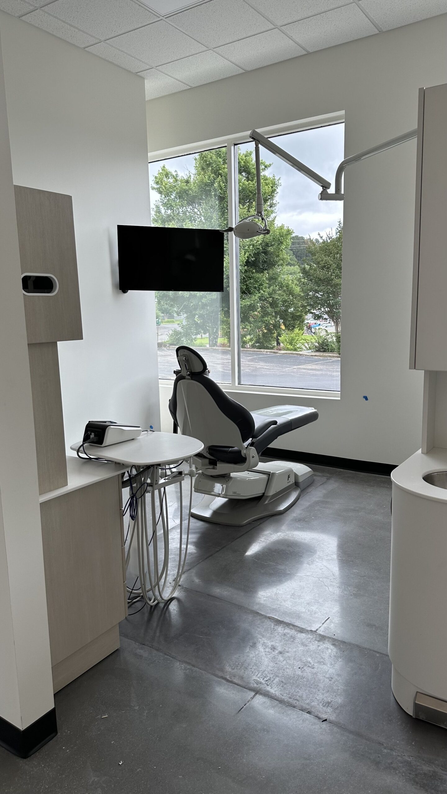 Vulcan City Dental patient room